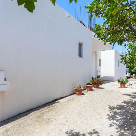 Zacharias Apartments Himare Exteriör bild