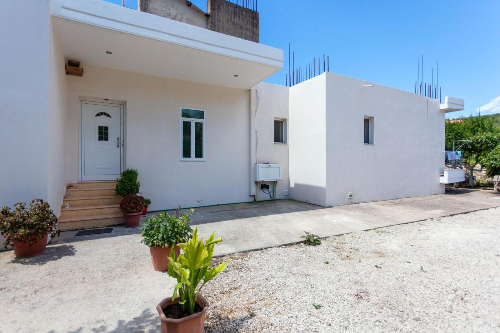Zacharias Apartments Himare Exteriör bild