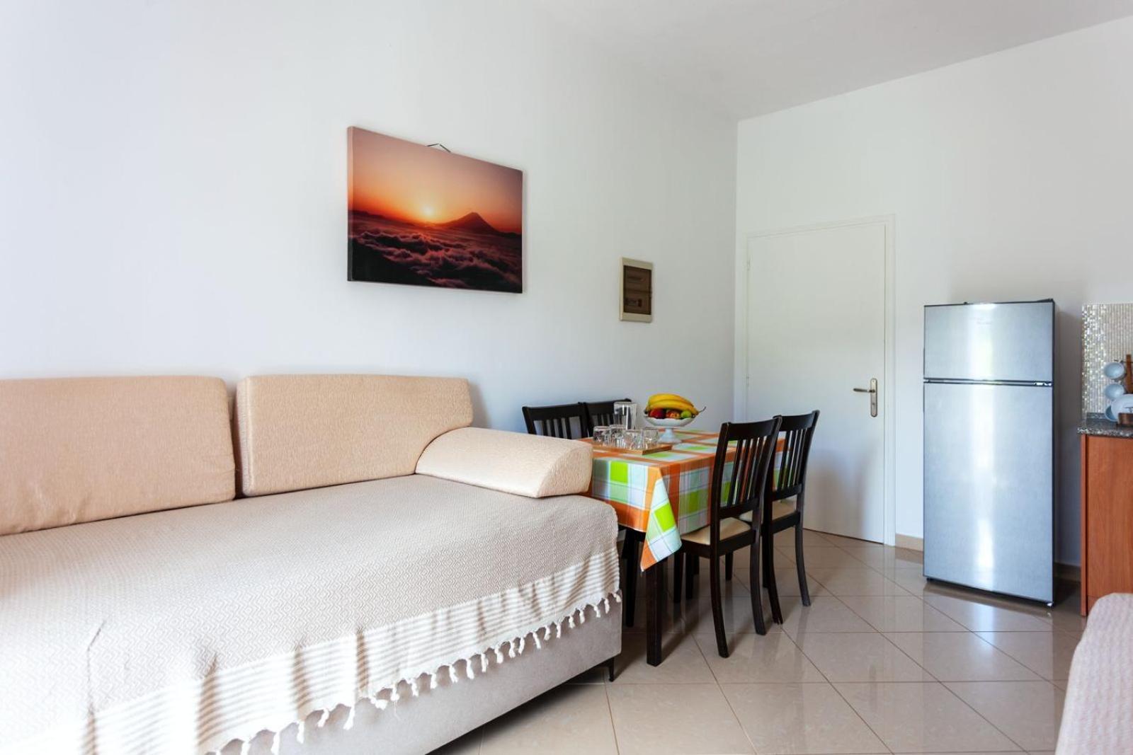 Zacharias Apartments Himare Exteriör bild