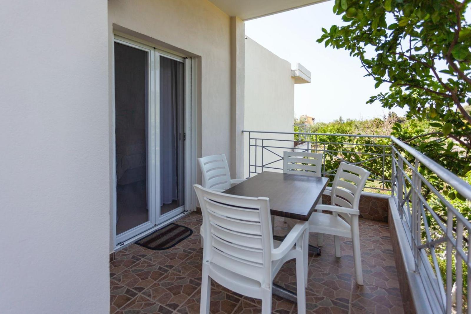 Zacharias Apartments Himare Exteriör bild