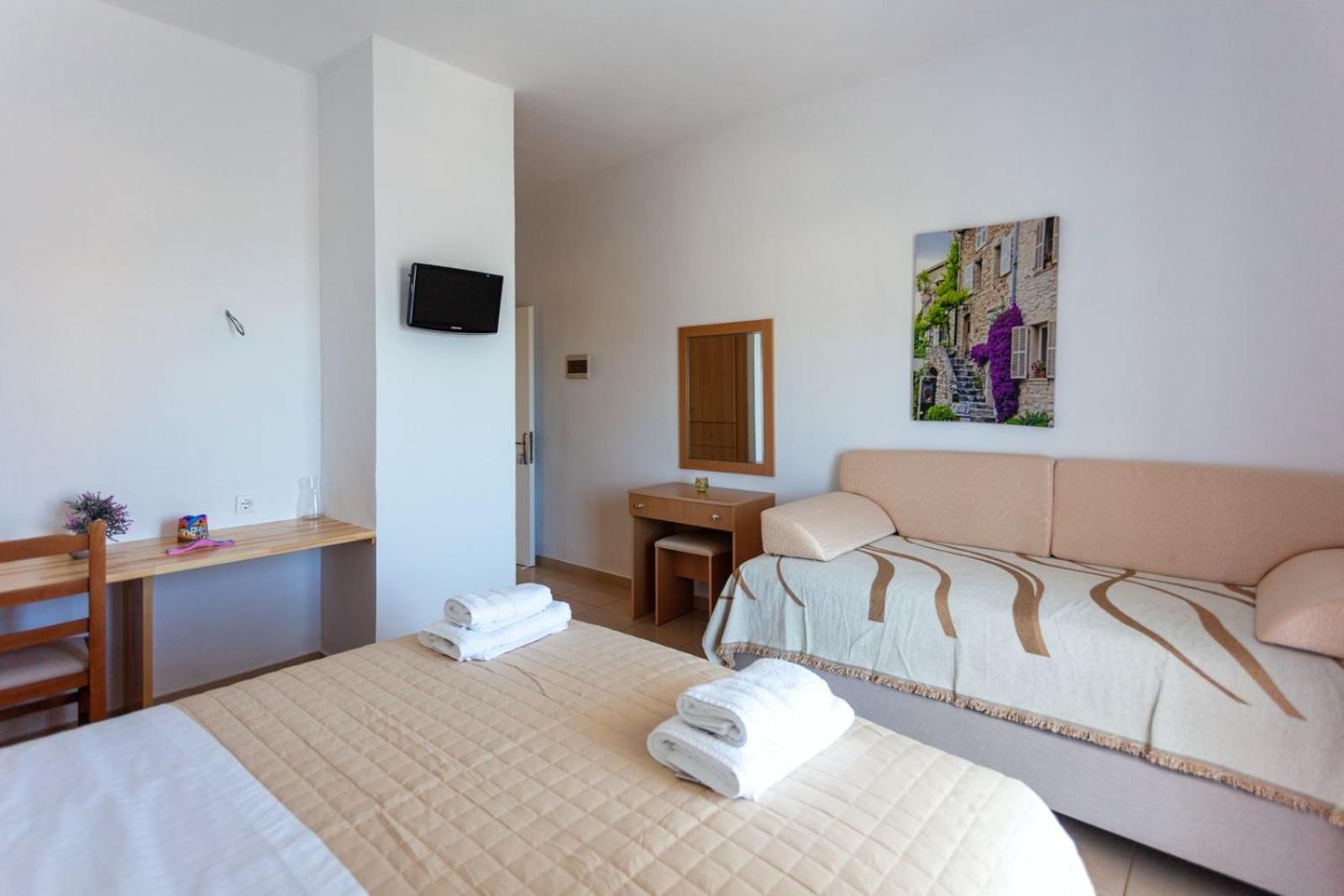 Zacharias Apartments Himare Exteriör bild